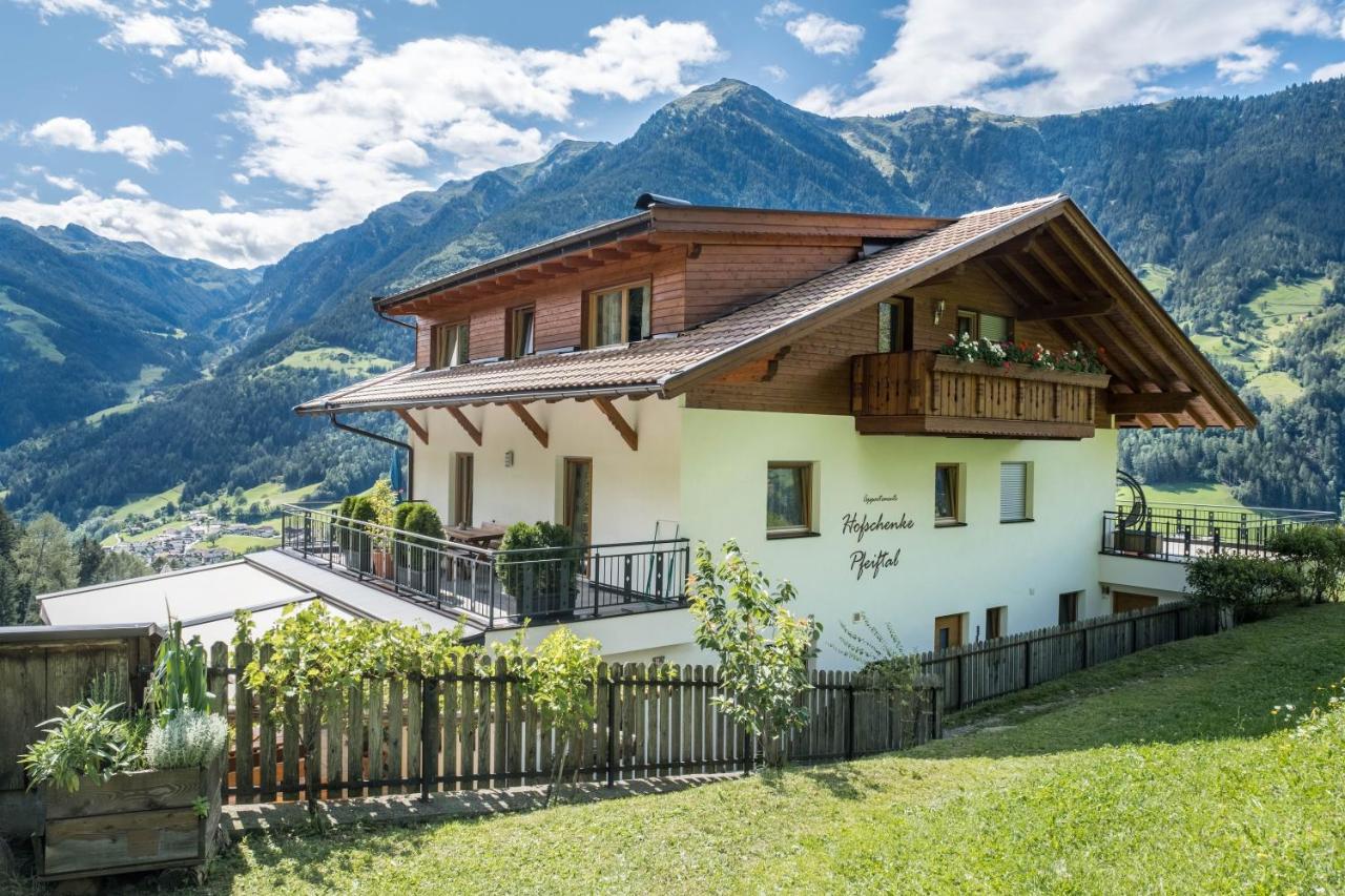 Hofschenke Pfeiftal - Bergwiese San Martino In Passiria  Extérieur photo
