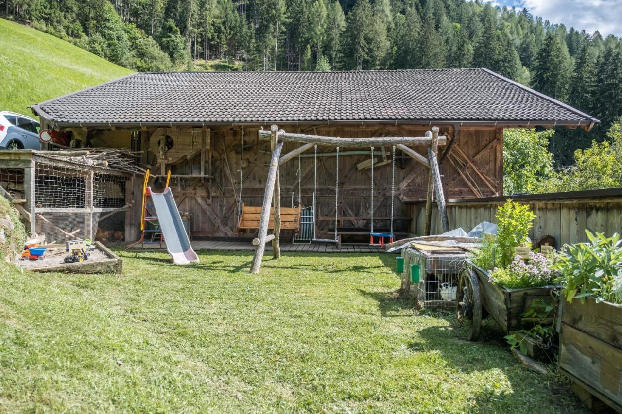 Hofschenke Pfeiftal - Bergwiese San Martino In Passiria  Extérieur photo
